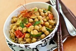 thai chickpea-almond curry