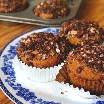Vegan orange-chocolate chip muffins