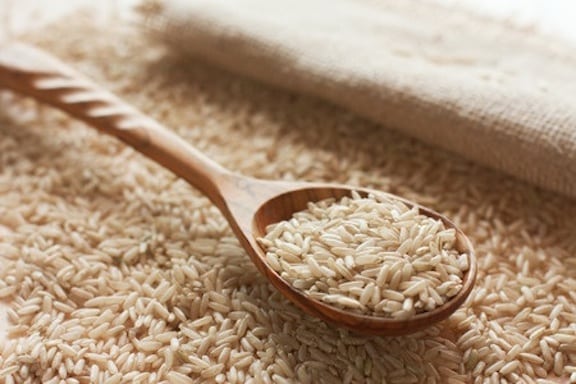 Brown rice in spoon