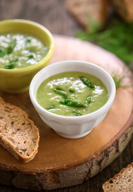 Vegan cream of asparagus soup