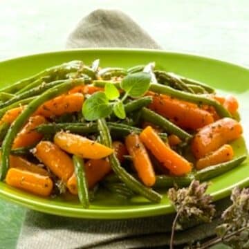 Green beans and carrots sesame