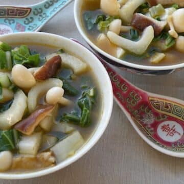 Mixed mushrooms and bok choy soup recipe