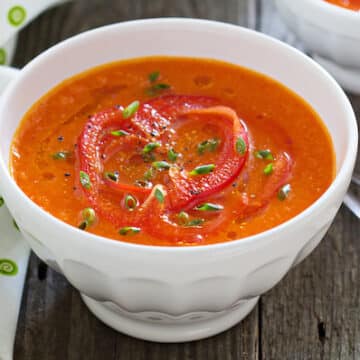 Roasted red bell pepper soup