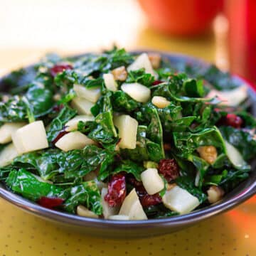 Festive kale with fennel and cranberries