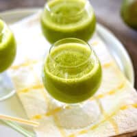 Romaine lettuce green smoothie