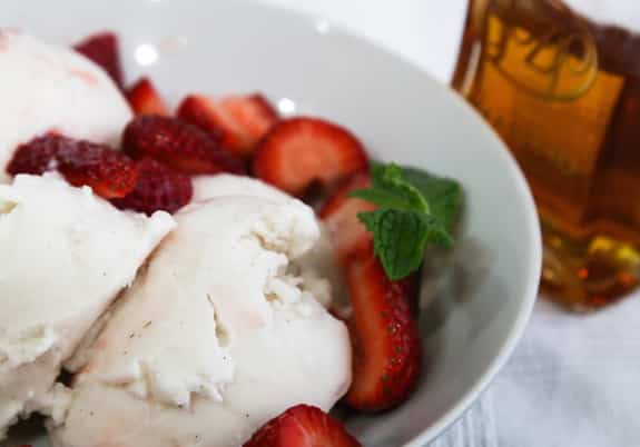 Amaretto Strawberries