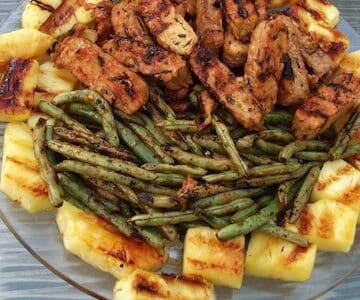 grilled pineapple, tempeh, and green beans