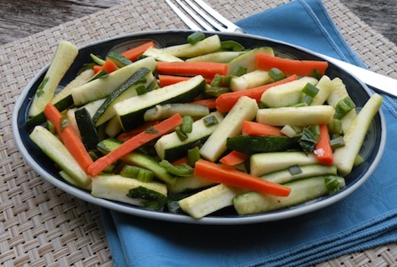Zucchini with carrot and mint