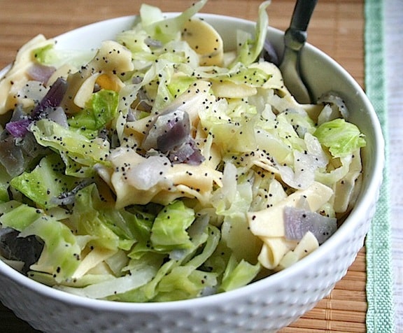 Hungarian Noodles with Cabbage and Poppy Seeds