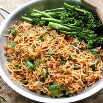 Rice and noodle pilaf