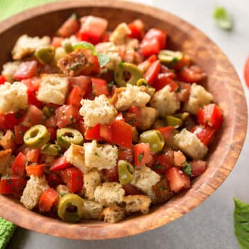 Bread and tomato salad