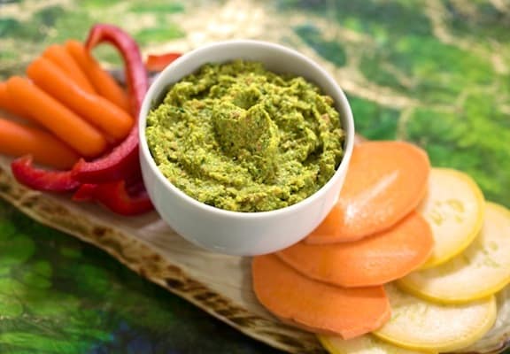 Green pea, parsley, and pistachio dip recipe