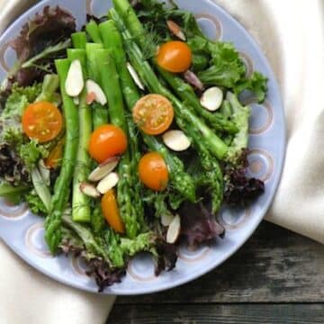 Asparagus in mustard vinaigrette salad