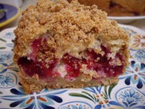 Plum crumb cake