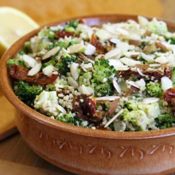 Lemony couscous with broccoli