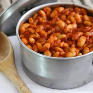 Slow-cooker Boston baked beans