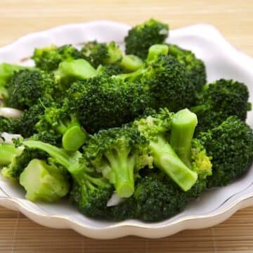 Broccoli in a seashell dish