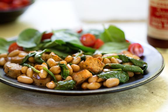 BBQ White Beans with vegan sausage and spinach1