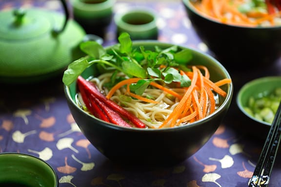 Udon noodle soup with crisp vegetables