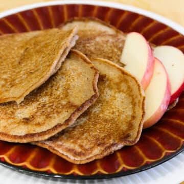 Cinnamon Apple Vegan Pancakes