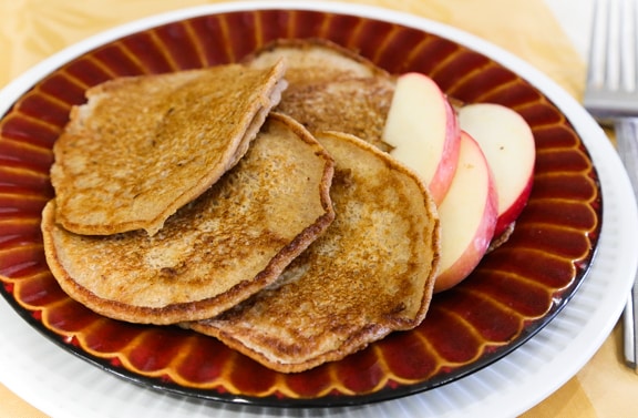 Cinnamon Apple Vegan Pancakes