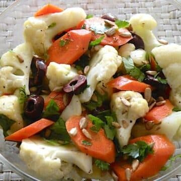 Cauliflower and carrot salad with black olives