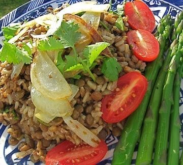 mjeddrah (mujaddarah) Rice and Lentil Pilaf
