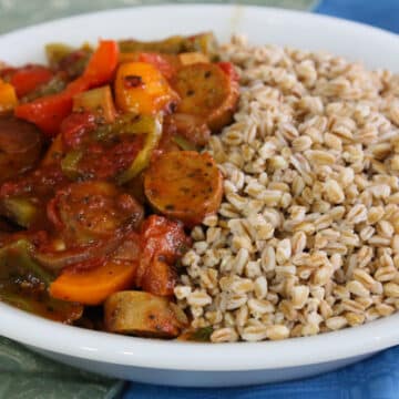 Italian-style vegan sausage and peppers