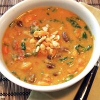 Curried pumpkin-peanut soup