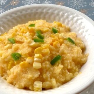 Vegan chili-cheese grits