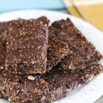 Homemade chocolate energy bars