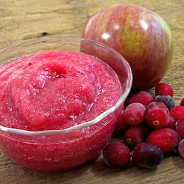 Fresh raw cranberry apple relish