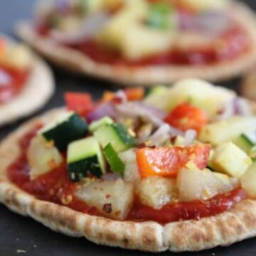 Pineapple and Veggie Pita Pizza