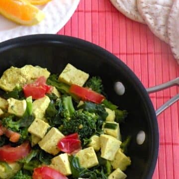Broccoli and spinach veggie scrambled tofu