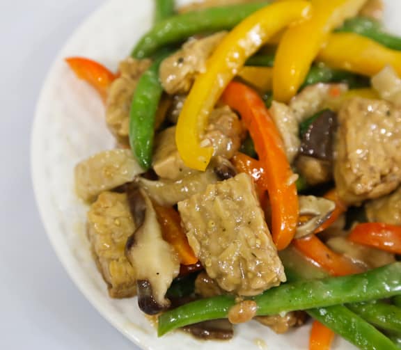 Tempeh and green beans with shiitake-miso gravy recipe
