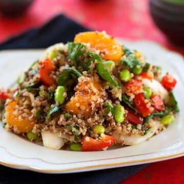 Quinoa with edamame and oranges pilaf