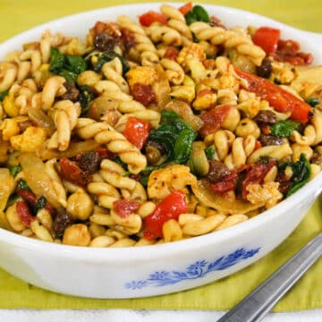 Curried Pasta with Spinach and Chickpeas