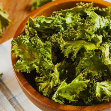 Homemade kale chips