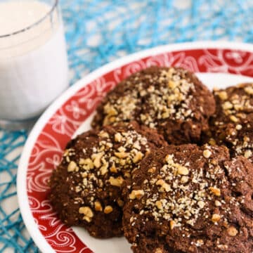 Vegan Chocolate Chip Oatmeal Cookies