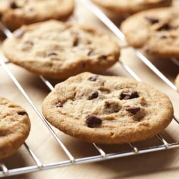 vegan chocolate chip cookies