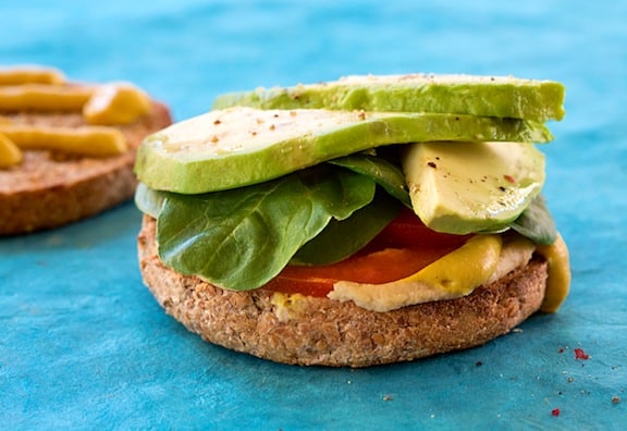 Hummus avocado and baby spinach sandwich recipe