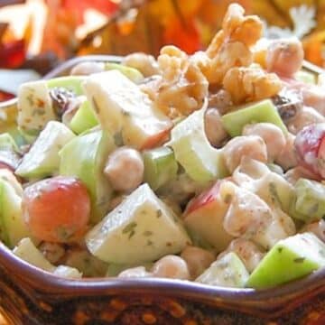 Chickpea waldorf salad