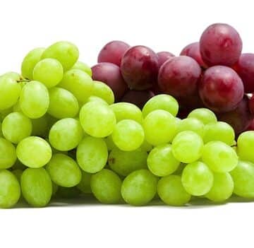 green and red grapes