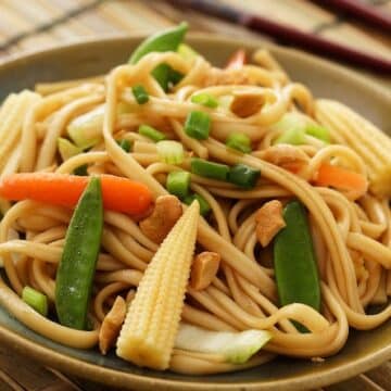 Hoisin-flavored Asian Noodles