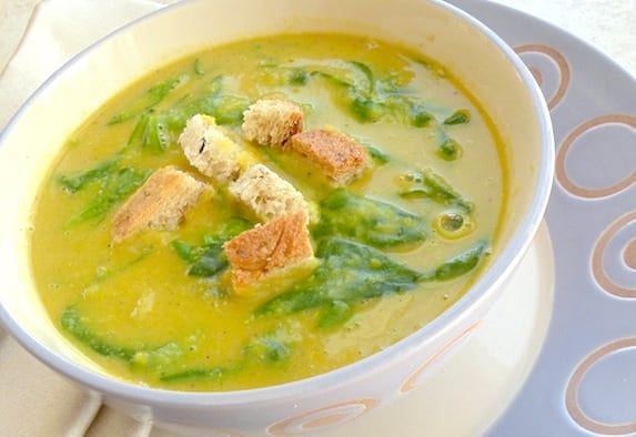 Red lentil and spinach soup recipe