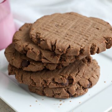 Peanut Butter Choco Chip teff Cookies from Leslie Cerier