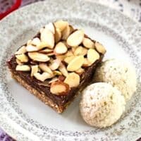 Unbaked fig bars by Gena Hamshaw