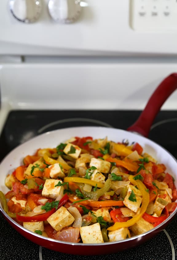 Summer tofu skillet with tomatoes and bell peppers