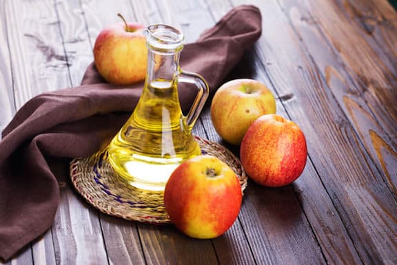 6 Health Benefits of Apple Cider Vinegar