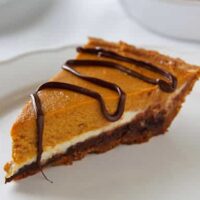 Vegan pumpkin cheesecake with a hint of chocolate